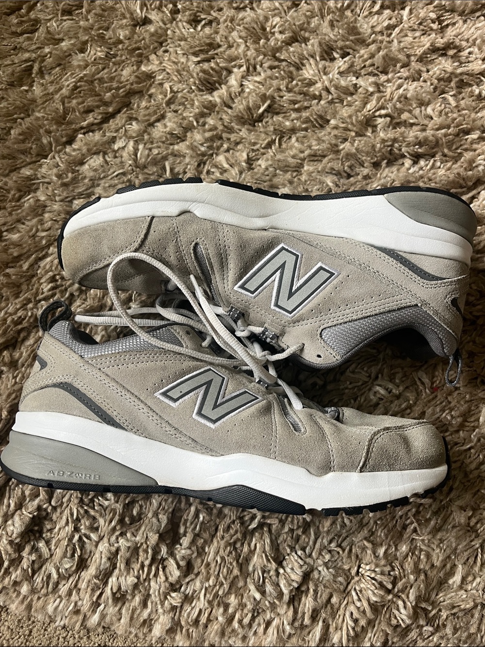 New Balance Men's Suede Sneakers in Light Gray and White